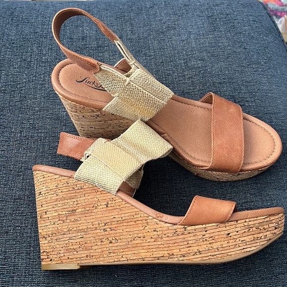 NWOT LUCKY BRAND espadrille brown and gold platform sandal 9.5 - Picture 1 of 4